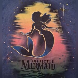 The Little Mermaid Graphic Tee Size Medium Nwt